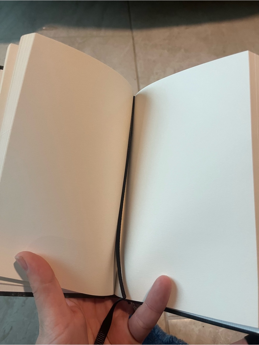 Gucci Bloom Notebook - Picture 3 of 4